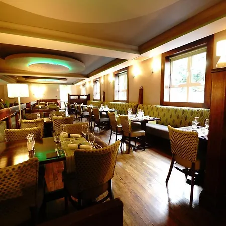 Riverside Hotel Cill Airne