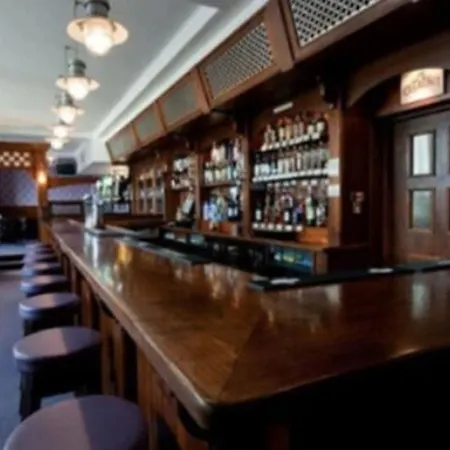 Riverside Hotel 4*