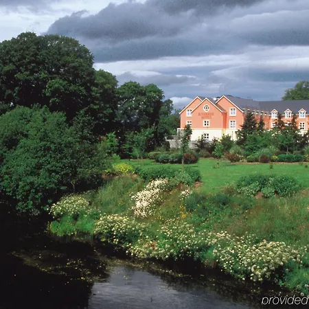 Riverside Cill Airne