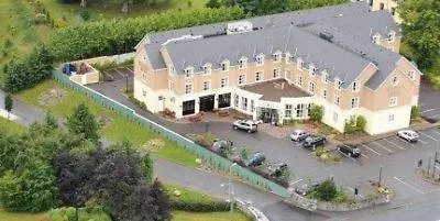 فندق Riverside 4*