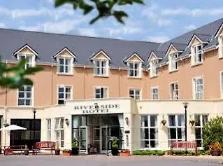 فندق Riverside 4*