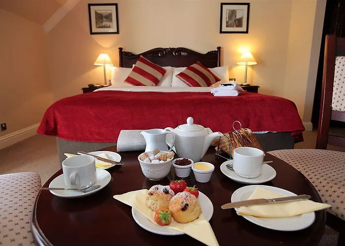 فندق Riverside 4*